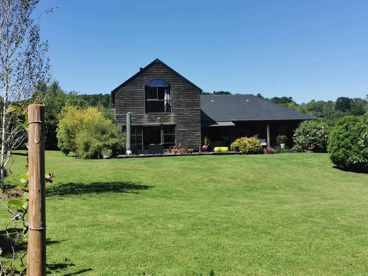 La Pause Bed & Breakfast Surville  Exterior photo